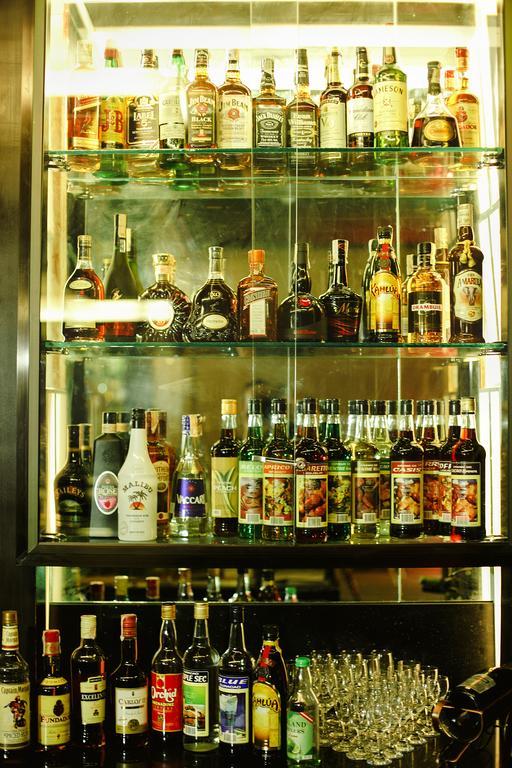 ビッグ 8 コーポレイト ホテル タグム エクステリア 写真