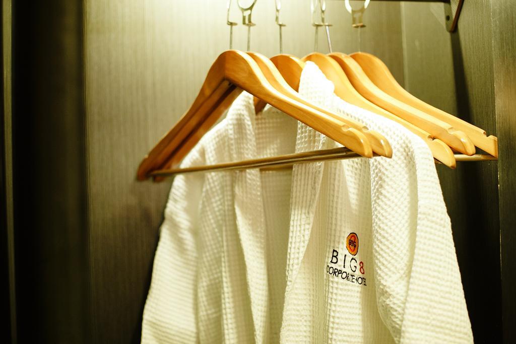 ビッグ 8 コーポレイト ホテル タグム エクステリア 写真